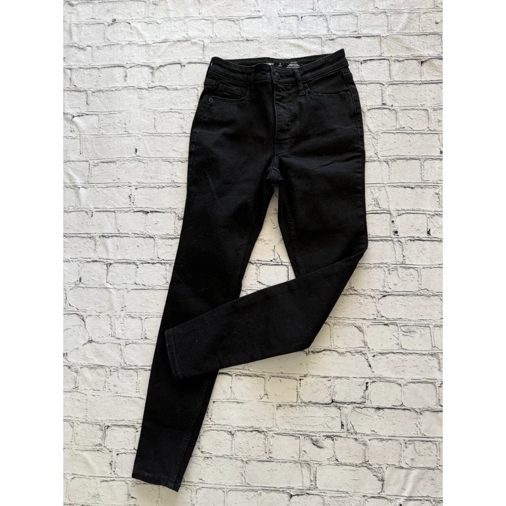 Old Navy Rockstar Sz 0 Super Skinny Black Jeans Short 26